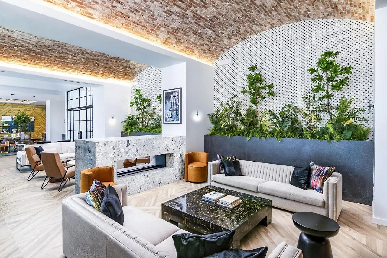 דירות נאשוויל 2-Bed 2-Bath Luxury Retreat